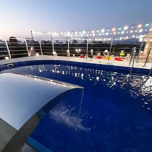 4* Отель Wave