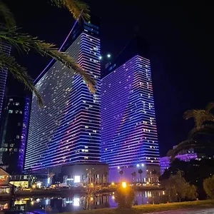 5* Hotel Downtown Centre In Orbi In